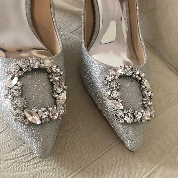 Breathtaking Badgley Mischka Carrie Crystal-Embellished Kitten